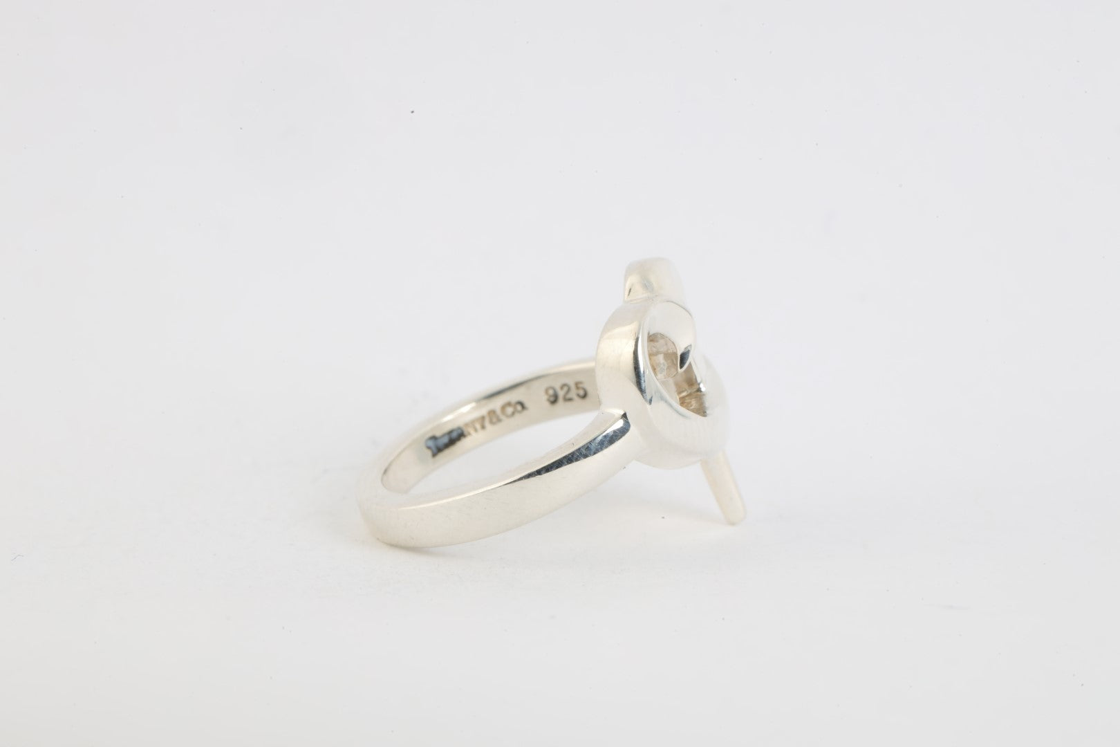 Tiffany & Co. 925 Silver Paloma Picasso Loving Heart Ring Size 4.25 (3.11g.)